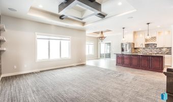 2824 E Sunflower Cir, Brandon, SD 57005
