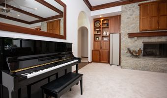 10671 Geist Ridge Ct, Fishers, IN 46040