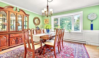 348 Deerfield Rd, Allenstown, NH 03275