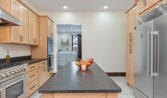 105 E 4th St, Augusta, KY 41002