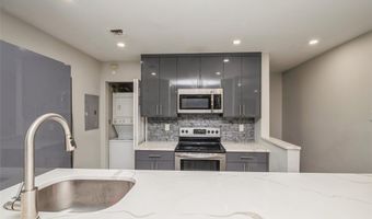 615 Broadway 68, Amityville, NY 11701