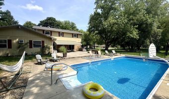 8852 Ridge Hill Dr, Indianapolis, IN 46217