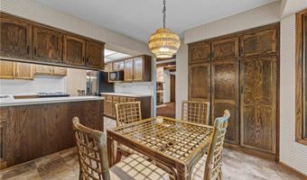 1267 Nursery Hill Ln, Arden Hills, MN 55112