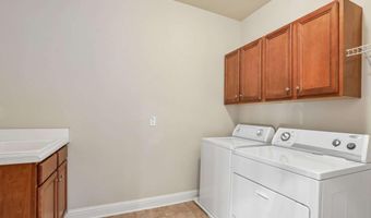 12516 Darvish Ln, Alpharetta, GA 30005