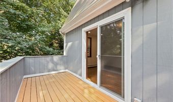26 Channing St, Newport, RI 02840