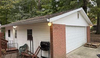 28 Cambridge Ct, Anderson, IN 46012