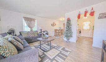 18 Hoomoku Loop, Kahului, HI 96732