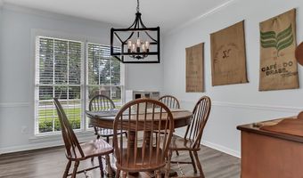 2704 PINE MANOR Ln, Albany, GA 31707