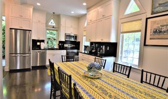 431 Bellevue Ave CH, Newport, RI 02840