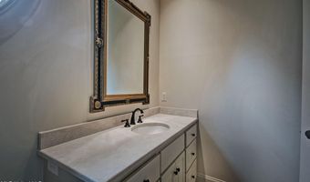 120 Port Ln, Brandon, MS 39047