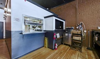 119 W 3rd St, Alton, IL 62002