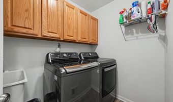 2785 Maitland Dr, Ann Arbor, MI 48105