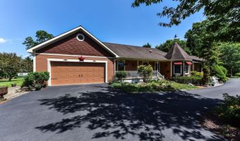 625 McKay Rd, Amsterdam, NY 12010