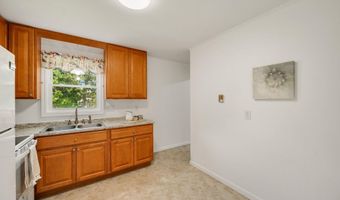 160 Gazo Ave, Burlington, VT 05408