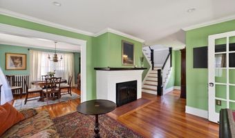 7 Verndale Cir, Bristol, RI 02809