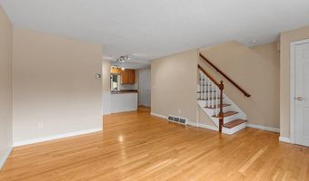 28 Harris St 2, Acton, MA 01720