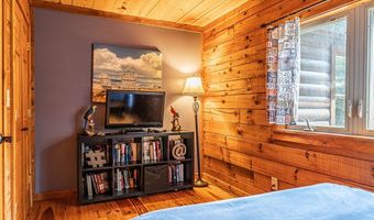 105 Lakewood Dr, Aberdeen, NC 28315