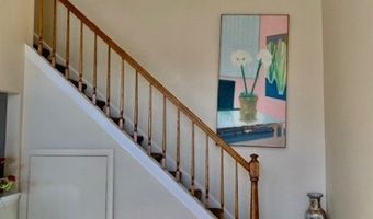 6 Ray Ct, Bedminster, NJ 07921