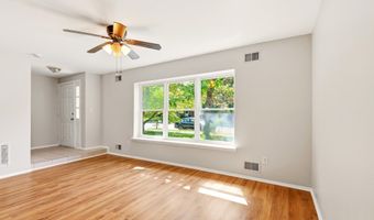 35 Mizzen Dr, Barnegat, NJ 08005