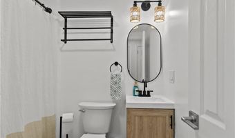 12 Granada Ter, Middletown, RI 02842