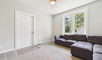 1124 E 10th St, Anderson, IN 46012