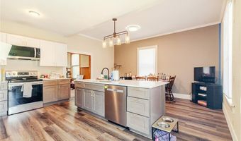 708 N 5th St, Atchison, KS 66002