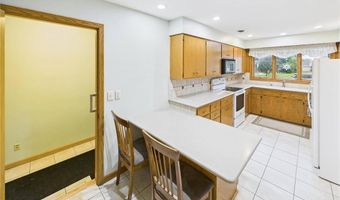 160 1st St, Albany, MN 56307