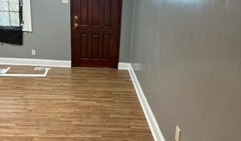 93 Morningside Dr, Albany, GA 31705