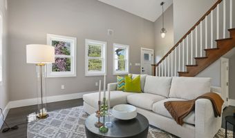 28 Alan Rd, Danbury, CT 06810