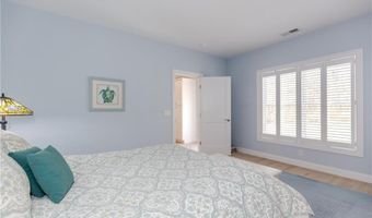 200 Wickford Ct, North Kingstown, RI 02852