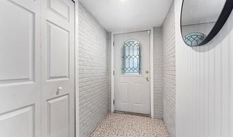 16958 Cambridge Ave, Allen Park, MI 48101