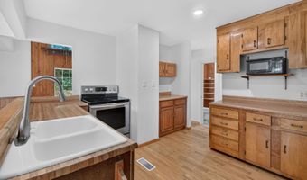 18600 Manitou Rd, Addison, MI 49220