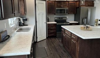 1210 NE 32nd Ave, Aberdeen, SD 57401
