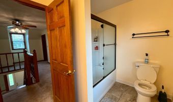 14 Beechwood Ct, Batesville, IN 47006