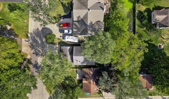 1527 N Harrison St, Algonquin, IL 60102