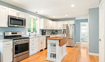 35 Thatcher Way, Barrington, NH 03825