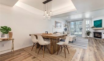 171 N Church Ln 617, Los Angeles, CA 90049