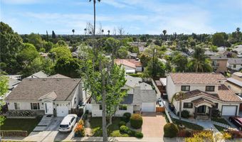 5730 Newcastle Ave, Encino, CA 91316