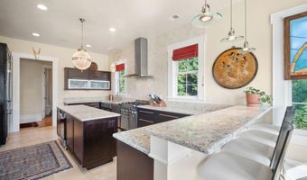 3 Butterfield Ln, Beaufort, SC 29907