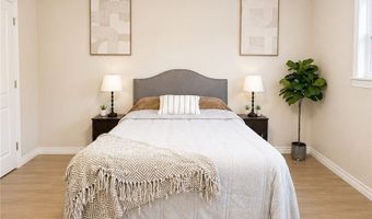 1208 Ebony Cir, Alice, TX 78332