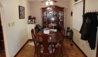 90 Dot Rd, Adairville, KY 42202