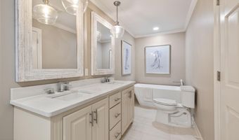 1127 N Monte Blanc Dr, Abbeville, LA 70510
