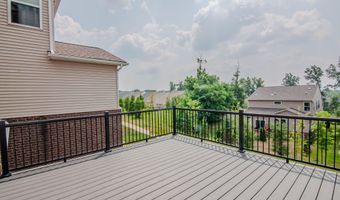 2888 Dillon Dr, Ann Arbor, MI 48105