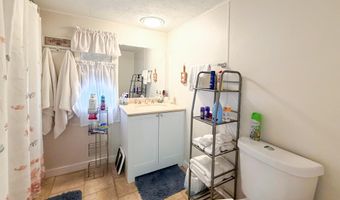 26 Edgewood Dr, Allenstown, NH 03275