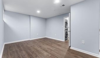 4107 MASSACHUSETTS Ave SE 9, Washington, DC 20019