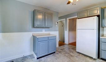 2540 W Shore Rd, Warwick, RI 02889