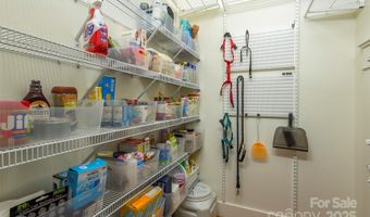 71 McLain St, Asheville, NC 28803