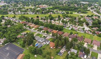 17 W667 Lorraine Ave, Addison, IL 60101