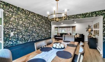 169 Chestnut Hill Ln S, Amherst, NY 14221
