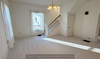 709 N St, Aurora, NE 68818